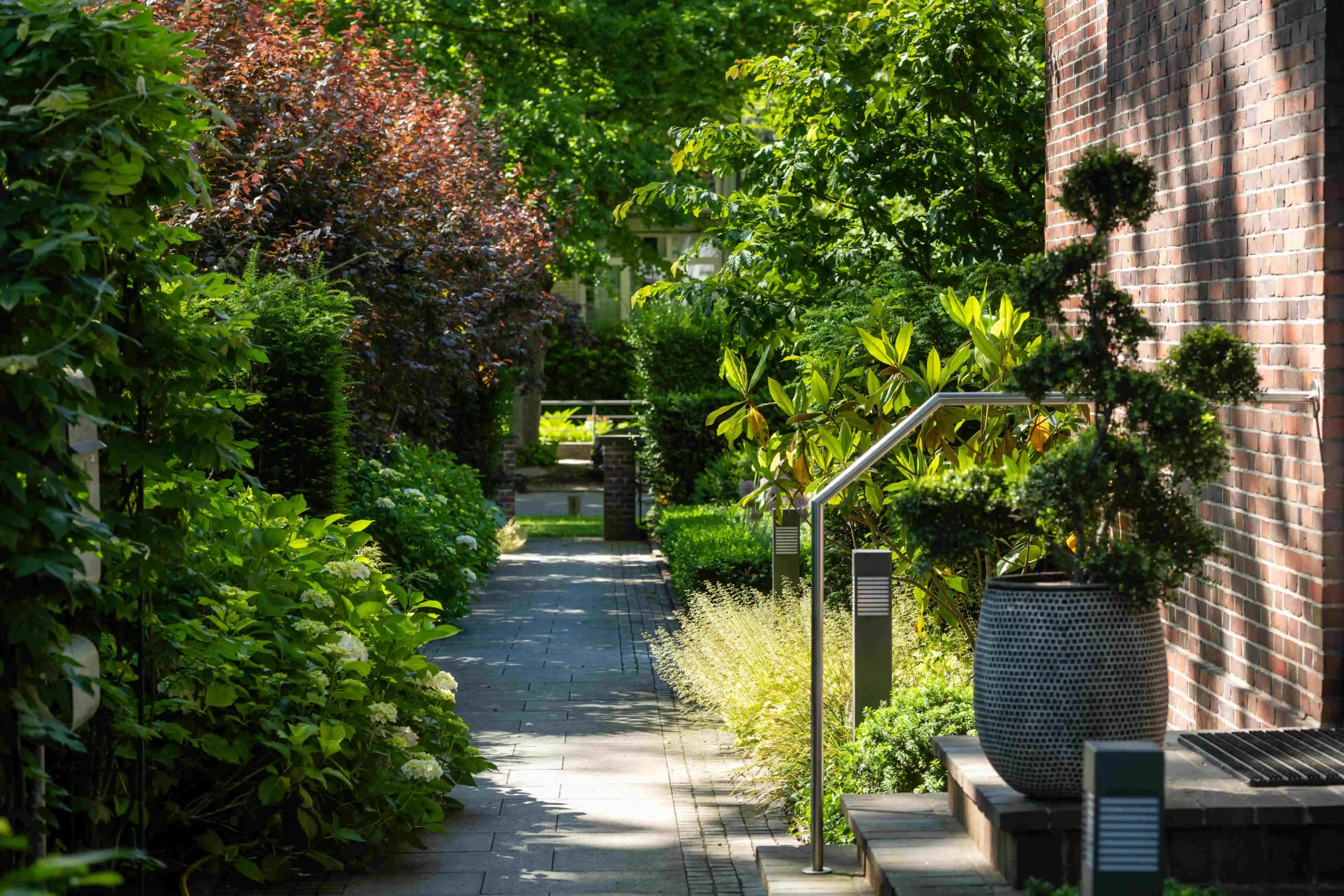 Hintergarten nach der Umgestaltung
