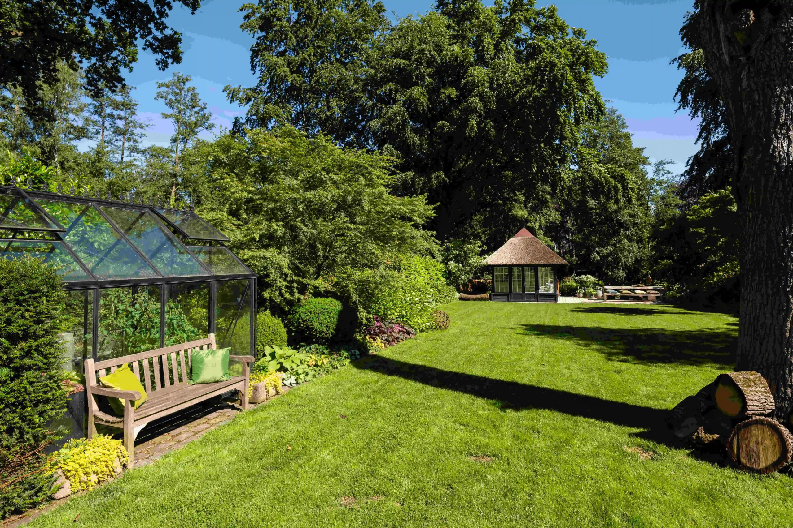 Hintergarten nach der Umgestaltung